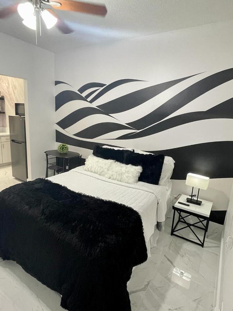 Cozy Studio, Prime Location, Remodeled, 1 Parking West Palm Beach Exterior foto
