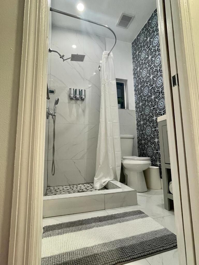 Cozy Studio, Prime Location, Remodeled, 1 Parking West Palm Beach Exterior foto